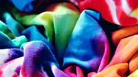 7 Cara Mengatasi Baju Luntur agar Tidak Menular ke Pakaian Lain