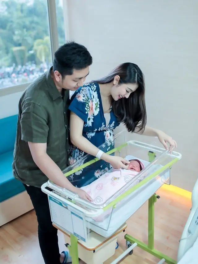 Resmi Jadi Ibu, Ini 6 Potret Perjalanan Kehamilan Ariska Putri Pertiwi