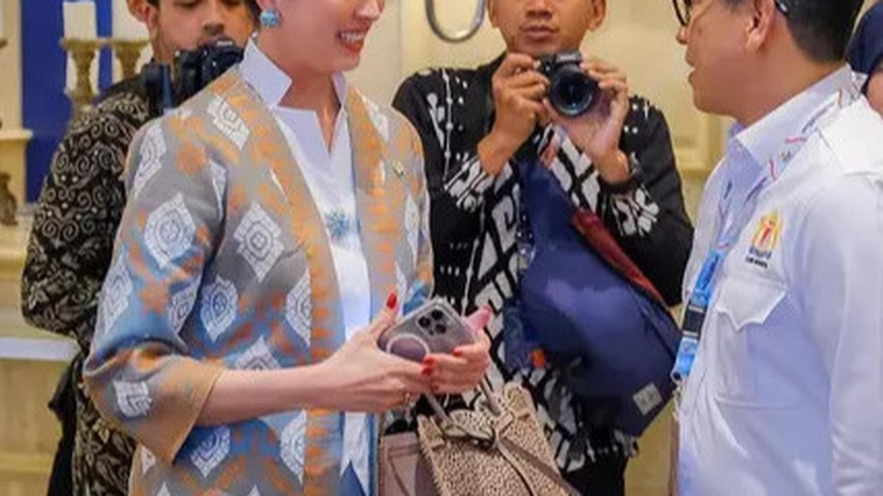 Disebut Menteri Terkaya, Gaya Khas Old Money Menpar Widiyanti Putri Wardhana dengan Produk Lokal