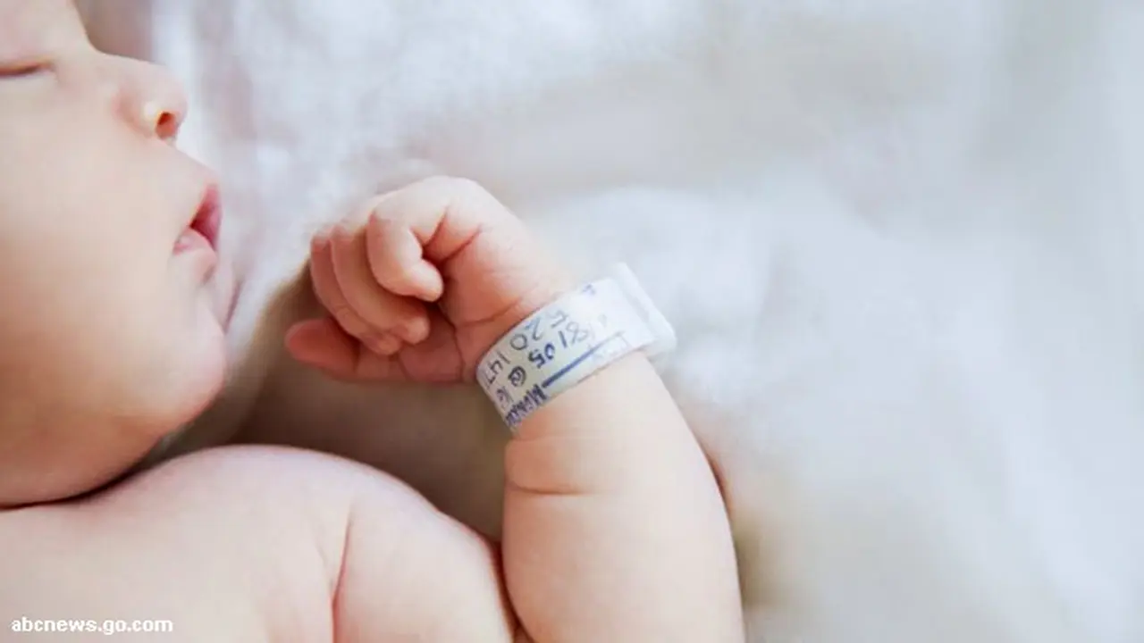 bayi-lahir130403b.jpg