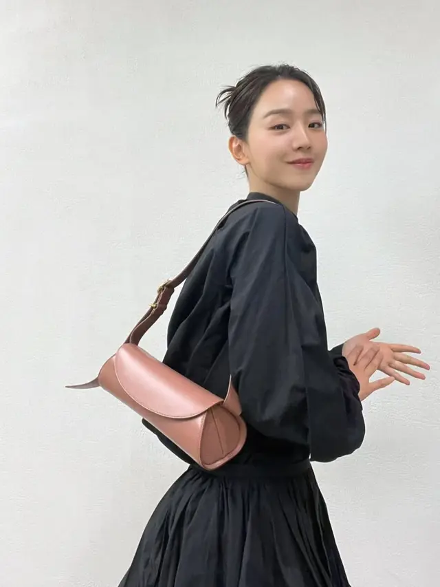 Aktor Korea lakukan diet dan belajar skill untuk acting. (credit: instagram.com/shinhs831)