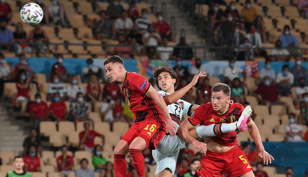 Bernasib seperti Fonte, Joao Felix juga tak dipanggil oleh Fernando Santos ke Timnas Portugal tanpa alasan yang pasti. Padahal ia telah sembuh dari cedera dan sudah bermain di banyak laga baik di Liga Spanyol maupun Liga Champions bersama Atletico Madrid. (AFP/Pool/Lluis Gene)