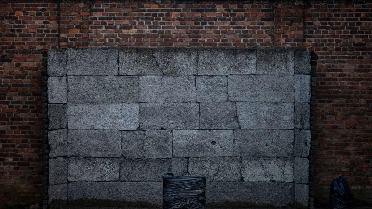 Tembok Kematian Saksi Bisu Kekejaman Nazi Eksekusi Korban Holocaust di Kamp Konsentrasi Auschwitz Polandia
