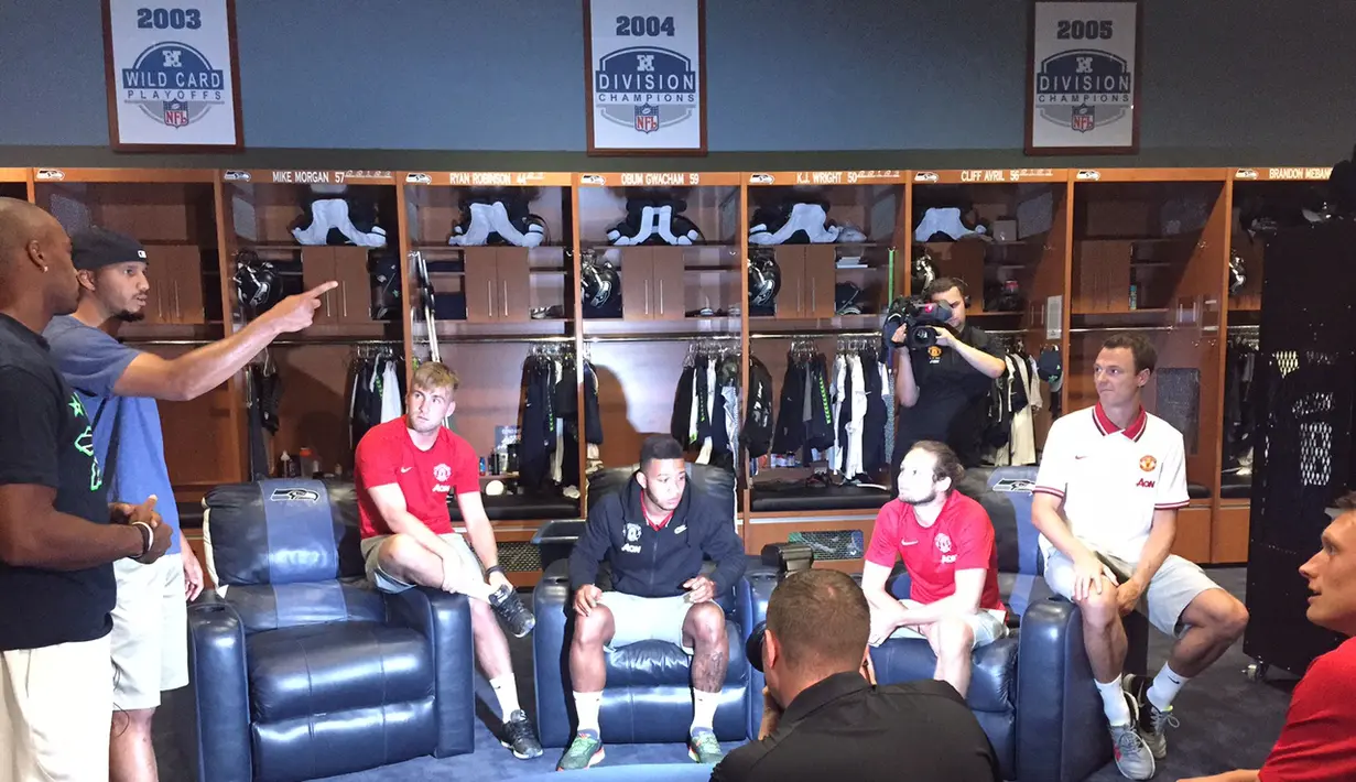 Para pemain MU berada di markas Seattle Seahawks. (Manutd.com)