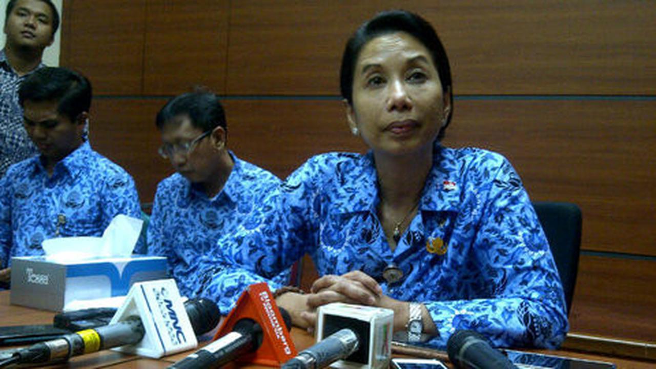 Menteri Rini tertawa dilaporkan ke KPK oleh politisi PDIP