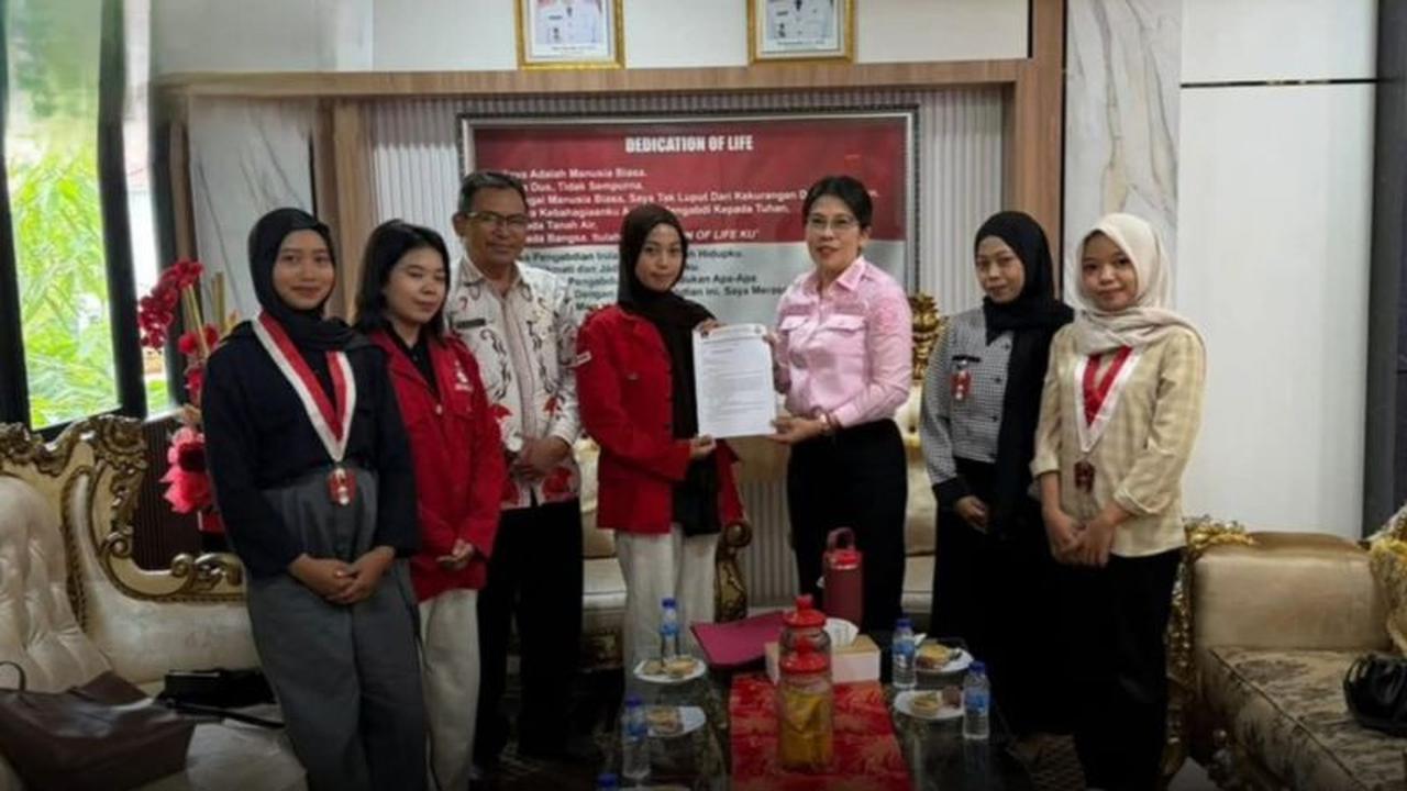 Wali Kota Singkawang Dorong Peran Mahasiswa Perkuat Pembangunan Pendidikan
