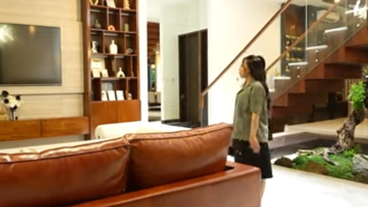Potret Rumah Mewah Rachel Vennya yang Luas Bergaya Modern, Setiap Sudut Estetik & Walk in Closetnya Kayak di Mal