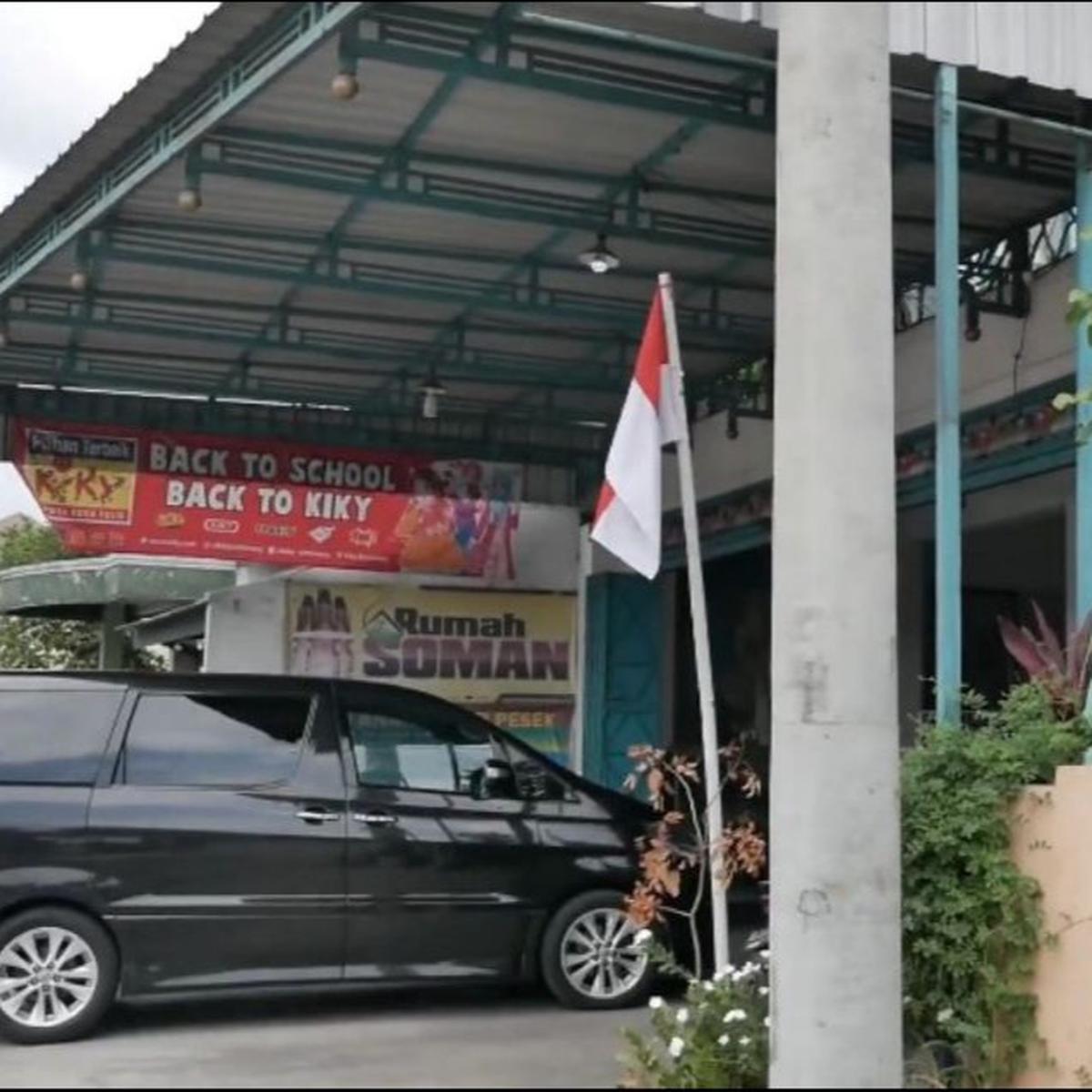 Rumah sederhana Yati Pesek di Klaten