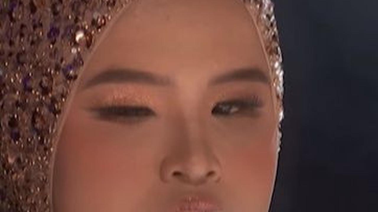 Dapat 4 Standing Ovation dari Juri, Intip Penampilan Memukau Putri Ariani di Semifinal AGT 2023