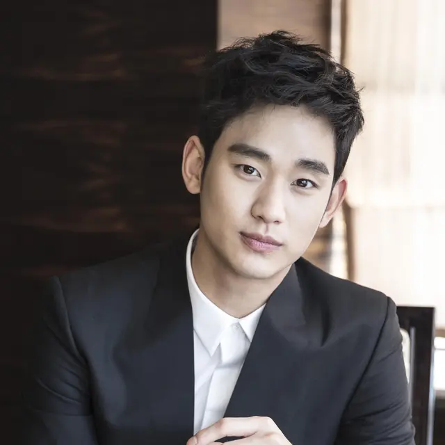 Kim Soo Hyun Raih Penghargaan Tertinggi Di Kbs Drama Awards 2015 Entertainment Fimela Com