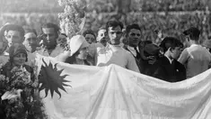 Kegembiraan Uruguay saat menjadi juara Piala Dunia FIFA 1930 di Uruguay (fifa.com)