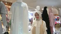 Butik The Lady menghadirkan konsep one stop shopping yang memenuhi kebutuhan busana muslim bagi hijaber dari 28 desainer Indonesia.