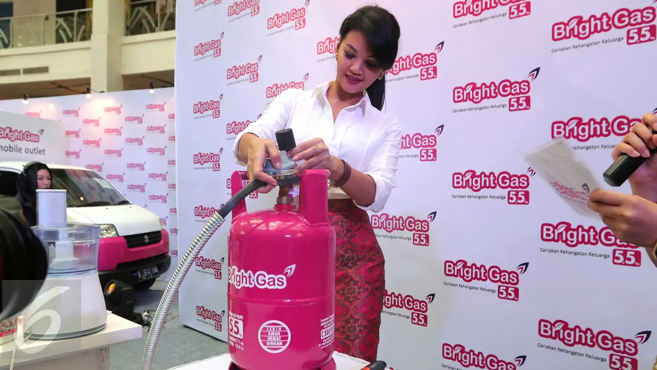 Ilustrasi menggunakan LPG oleh Farah Quinn