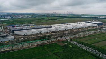 Pabrik Tesla di China