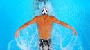 Perenang AS, Michael Phelps, beraksi saat di nomor 200 m gaya kupu-kupu putra kualifikasi tim renang Olimpiade AS, di Omaha, AS, (28/6/2016). (AP Photo/Mark J. Terrill)