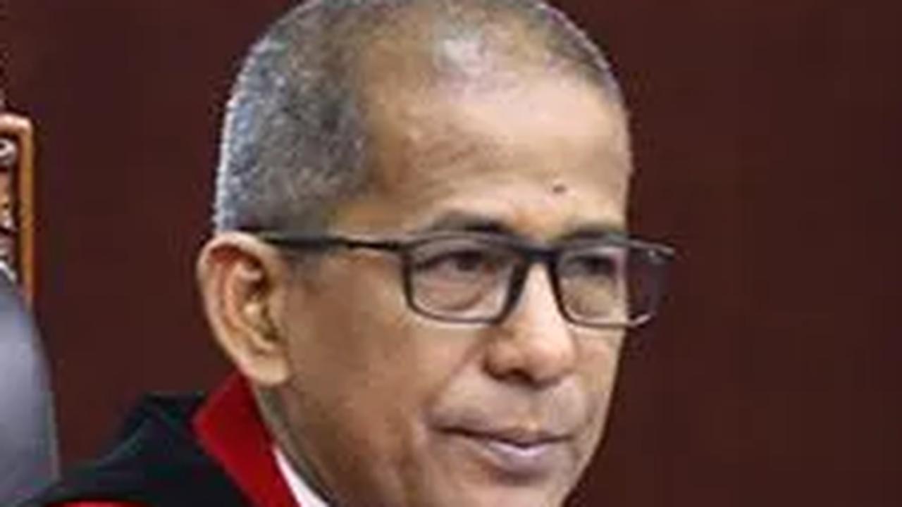 VIDEO: Pelapor Ngotot di Sidang MKMK, Hakim MK Saldi Isra Lakukan Kesalahan Besar & Bikin Gaduh