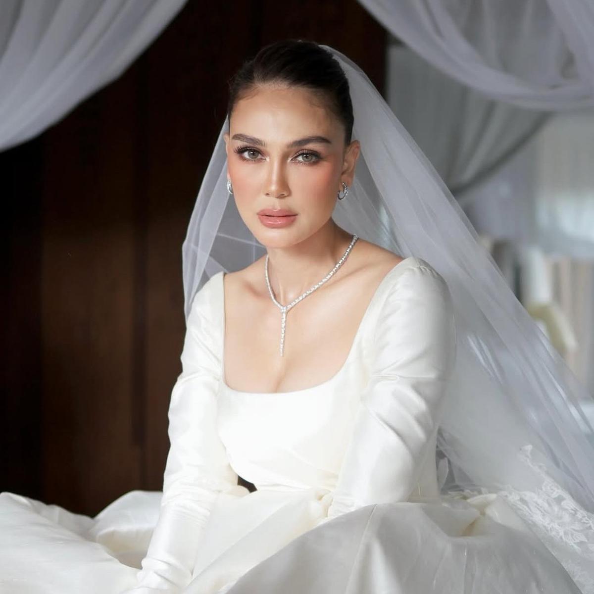 Makeup Luna Maya