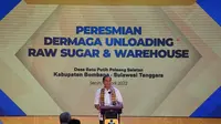 Menteri Perindustrian dan Perdagangan Muhammad Lutfi resmikan dermaga bongkar muat gula mentah (unloading Raw Sugar) dan warehouse PT Dua Samudera Perkasa di Desa Batuputih, Kabupaten Bombana, Sulawesi Tenggara.