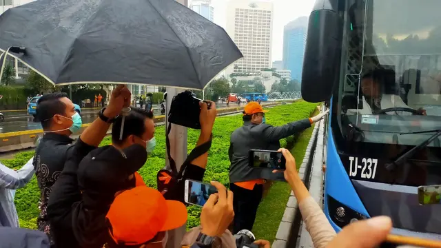 Camel Petir