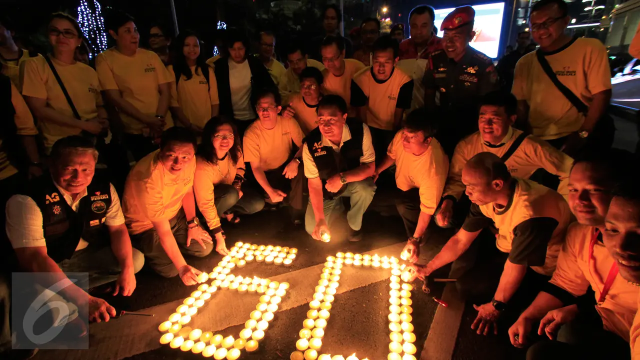 20160319-Rayakan Earth Hour 2016, Masyarakat Padati Kawasan SCBD-Jakarta