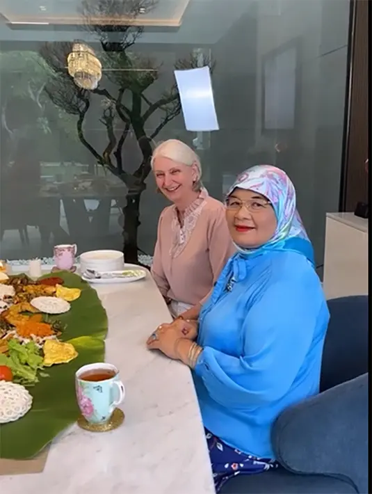 Titi Kamal dan Christian Sugiono (Instagram/titi_kamall)