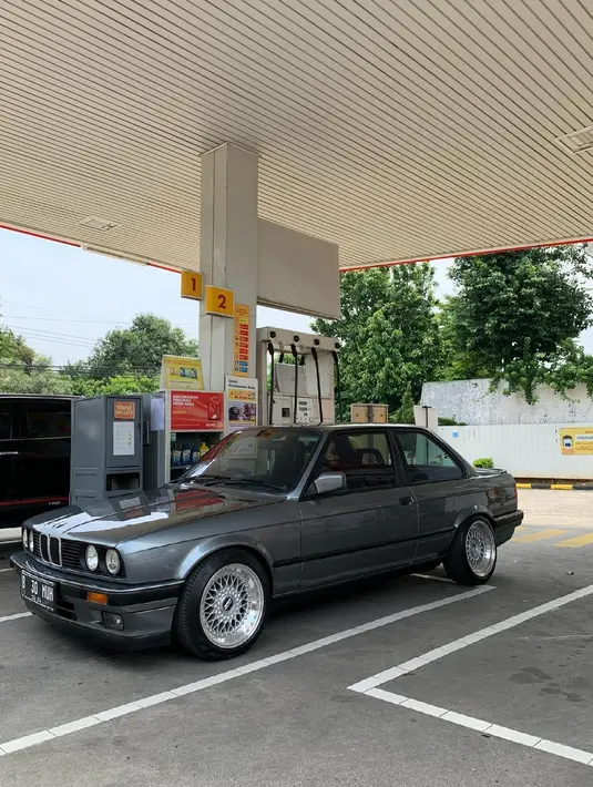 BMW E30 Coupe. (Source: Instagram/@ternakmobil)