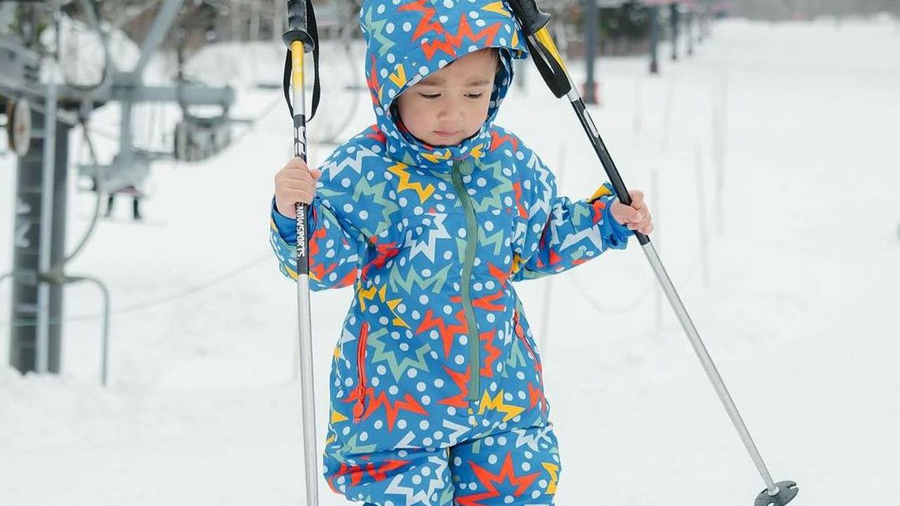 Cipung Tetap Ingin Ikut Bermain Ski