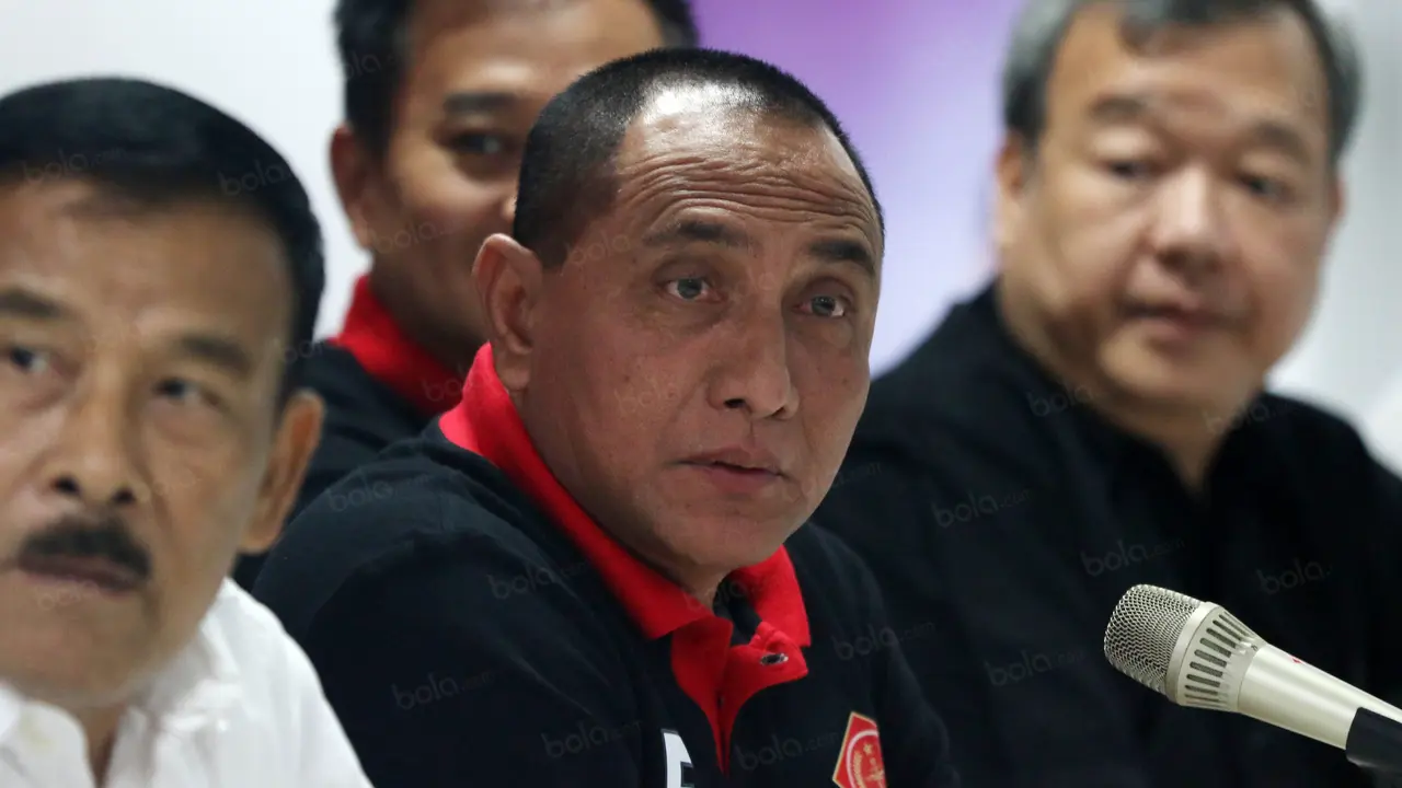 Pangkostrad Letjen TNI Edy Rachmayadi