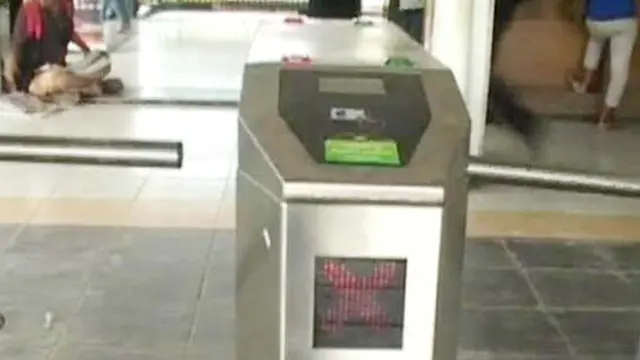 Meluncur Juli, E-Ticketing Commuter Line Masih `Awam`