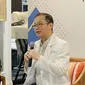 Dokter Spesialis Orthopedi & Traumatologi di Klinik Utama DR. Indrajana, dr Liauw Roger Leo SpOT Membahas tentang Artroskopi (Foto: Istimewa)