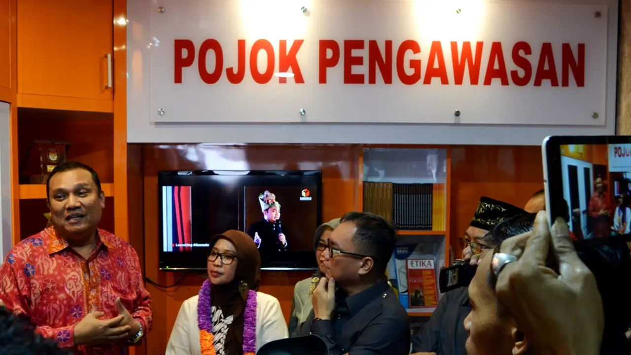 Atribut Langgar Aturan Kampanye Pilkada Bengkulu Dibersihkan
