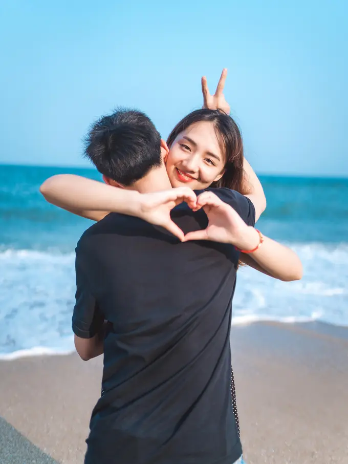 pasangan cinta