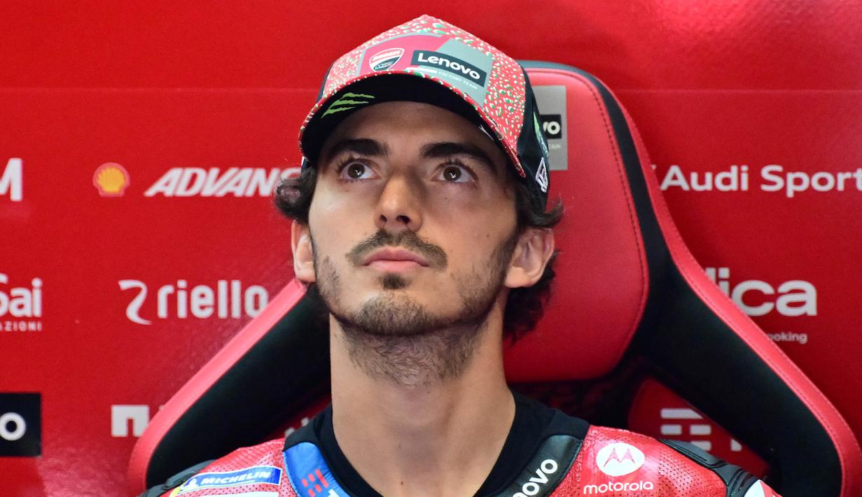Sebuah insiden sempat terjadi antara Francesco Bagnaia dan Alex Marquez di sesi Practice MotoGP Italia 2024. Akibatnya, Bagnaia mendapat hukuma penalti tiga grid. (Marco BERTORELLO/AFP)