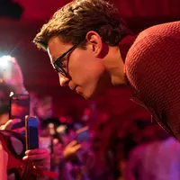 Aktor asal Inggris, Tom Holland menyapa penggemarnya saat acara Spider-Man: Far From Home Pan-Asian Media Summit Bali di Denpasar, Senin (27/5/2019). Kegiatan itu merupakan rangkaian promo film terbaru yang rencananya akan dirilis pada Juli mendatang. (ANTHONY KWAN/GETTY IMAGES NORTH AMERICA/AFP)