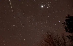 Apa Itu Hujan Meteor Perseid? Simak Waktu Terbaik Melihatnya