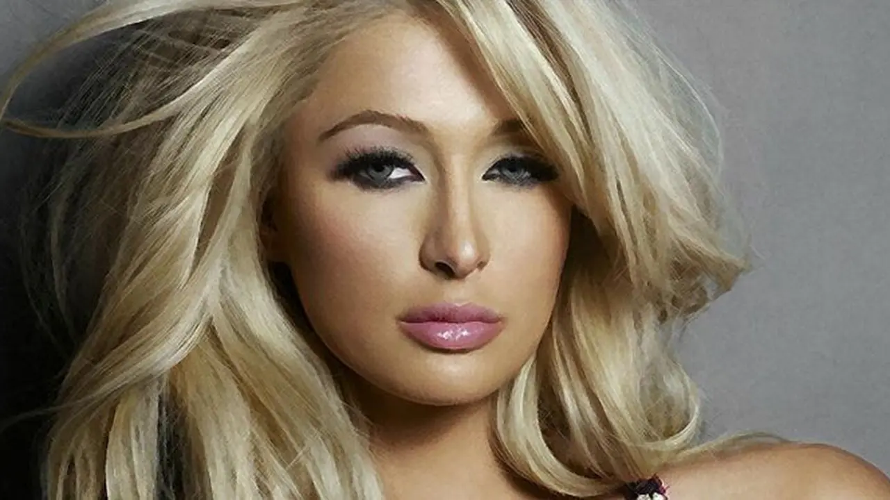 paris-hilton-131120b.jpg