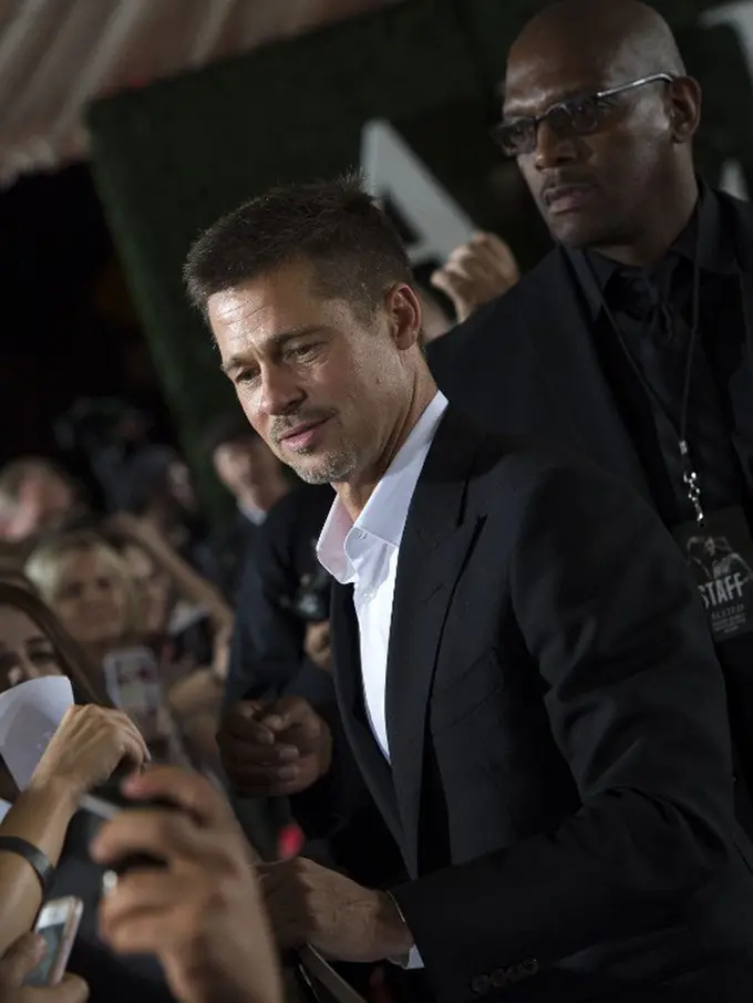 Brad Pitt kini terlihat lebih kurus dari sebelumnya. (Foto: AFP)