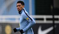 Gelandang Timnas Inggris, Jude Bellingham, mengikuti sesi latihan di St George's Park di Burton-upon-Trent, Inggris tengah, pada 24 Maret 2025, menjelang pertandingan persahabatan internasional mereka melawan Uruguay dan Jepang. (Paul ELLIS/AFP)