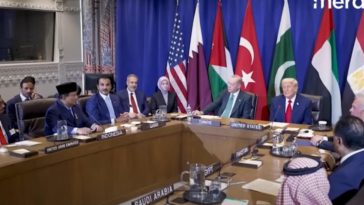 Prabowo Pidato Hingga Gebrak Podium, Trump: Bagaimana Harus Berhadapan dengan Dia Ketika Marah?