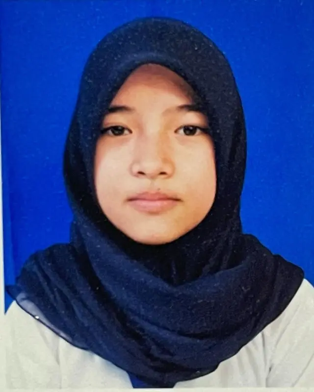 6 Potret jadul Nissa Sabyan dari kecil hingga kini, parasnya nggak banyak berubah sejak SMA