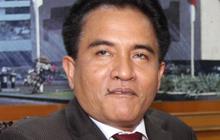 Ruhut: Yusril petinju kelas bulu