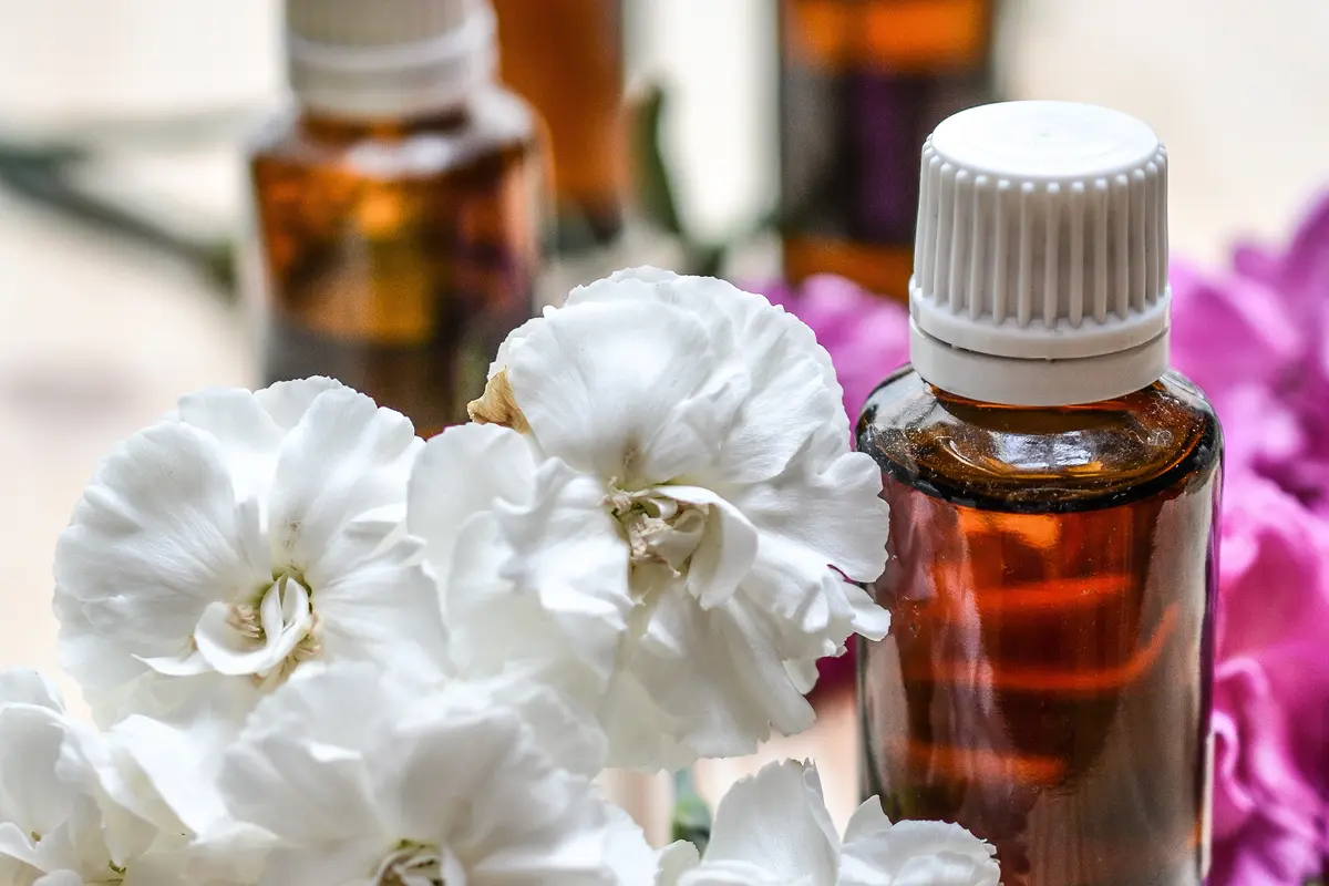 [Fimela] Ilustrasi Essential Oil