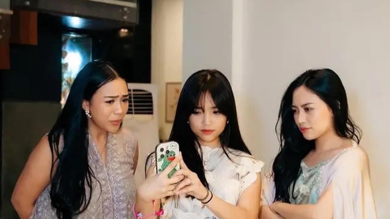 Model Baju Lebaran 2025 Wanita, Inspirasi Gaya dari Selebriti