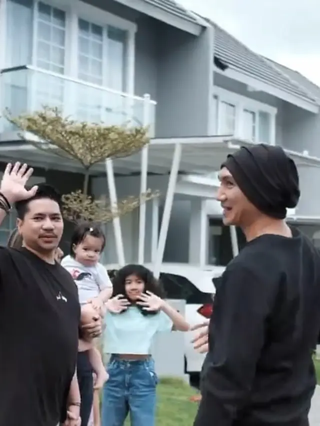 6 Momen Kedekatan Anji dengan Dimas Akira Suami Sheila Marcia, Bareng Urus Leticia