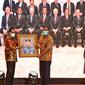 Menteri Perhubungan, Budi Karya Sumadi melepas masa tugas Dirjen Perhubungan Laut, Kemenhub, R. Agus H. Purnomo. (Dok Kemenhub)