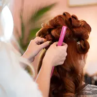 ilustrasi Hindari kebiasaan yang bisa membuat rambut rusak/unsplash