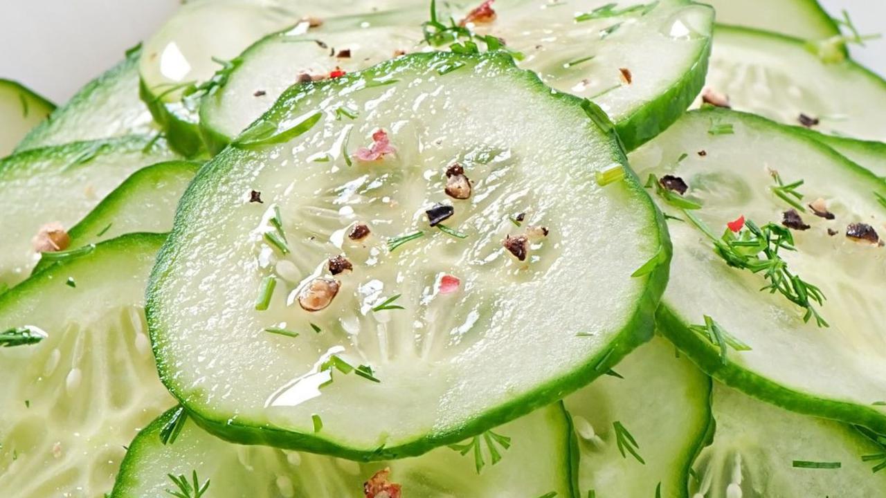 <b>Salad Mentimun</b>