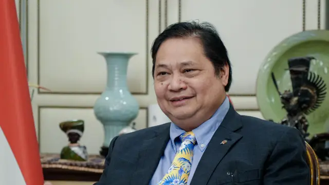 Menteri Koordinator Bidang Perekonomian Airlangga Hartarto saat melakukan pertemuan virtual dengan Komisioner Perdagangan Uni Eropa (UE) Maros Sefcovic. (Foto: ekon.go.id)