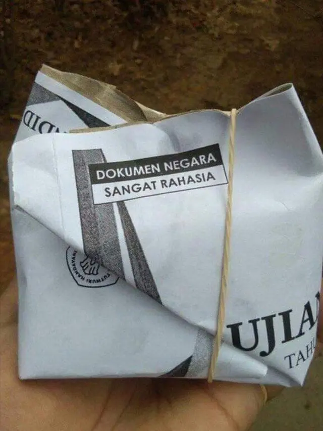 6 Bungkus Makanan Pakai Kertas Dokumen Penting Ini Bikin