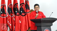 Sekjen PDIP Hasto Kristiyanto memberikan sambutan ketika pembukaan sekolah calon kepala daerah PDI Perjuangan di kantor DPP PDIP, Jakarta, Minggu (28/6/2015). (Liputan6.com/Yoppy Renato)